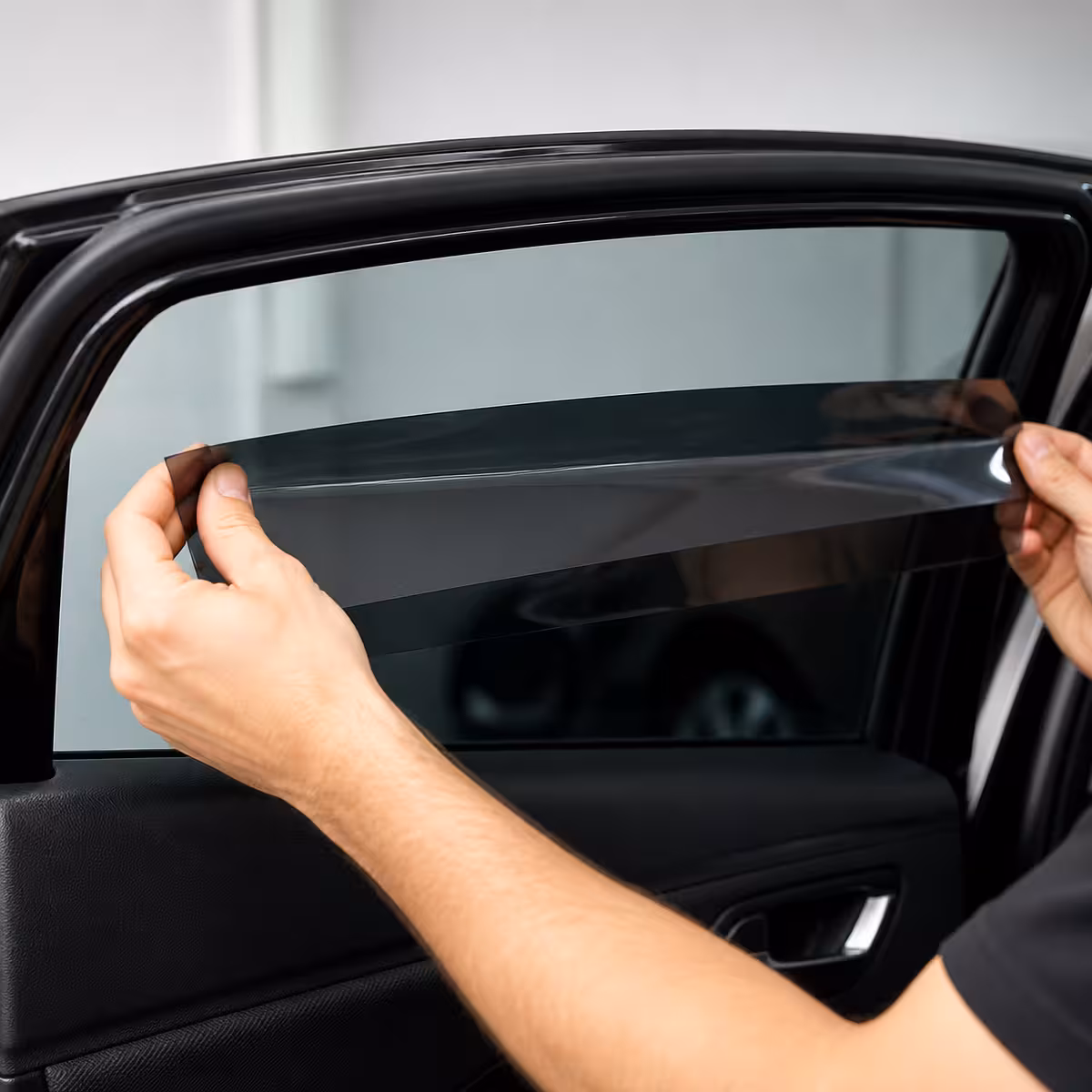 Folie geamuri auto (fumurii, securitate)