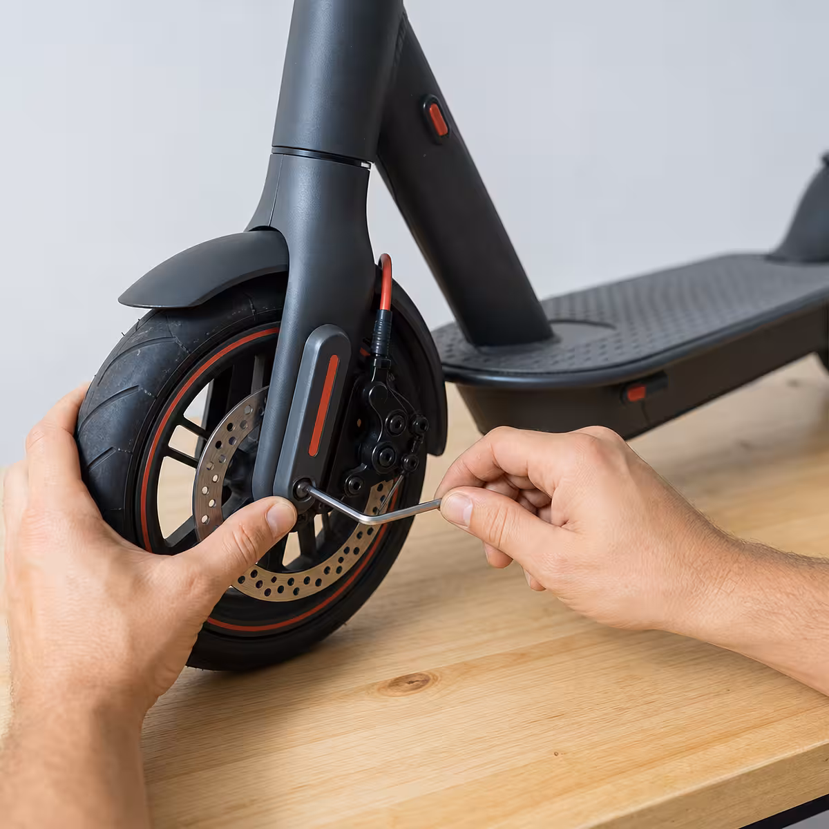 Reparații trotinete și biciclete electrice